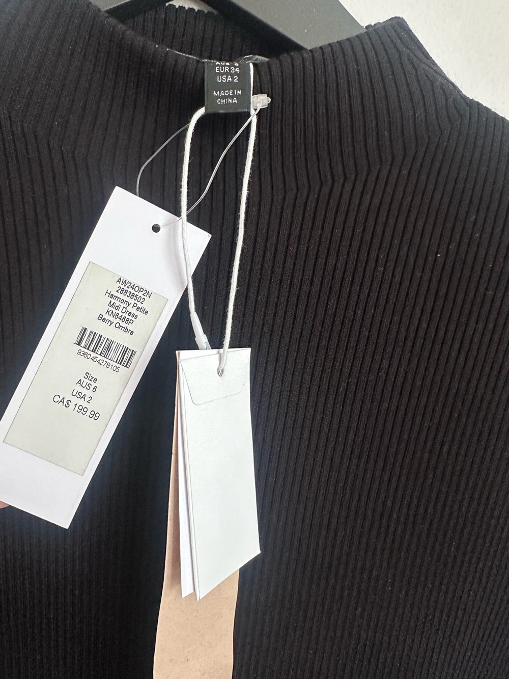Ever New Black to Cream Ombre Pleated Long Sleeve Midi Dress - Picture 2 of 2